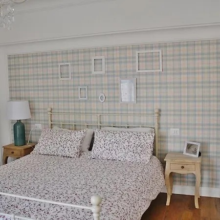 A Casa Di Giulia Bed and Breakfast 3*