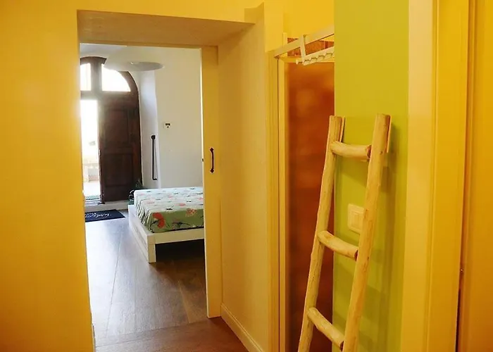 A Casa Di Giulia ベッド・アンド・ブレックファスト カステル・ディ・サングロ